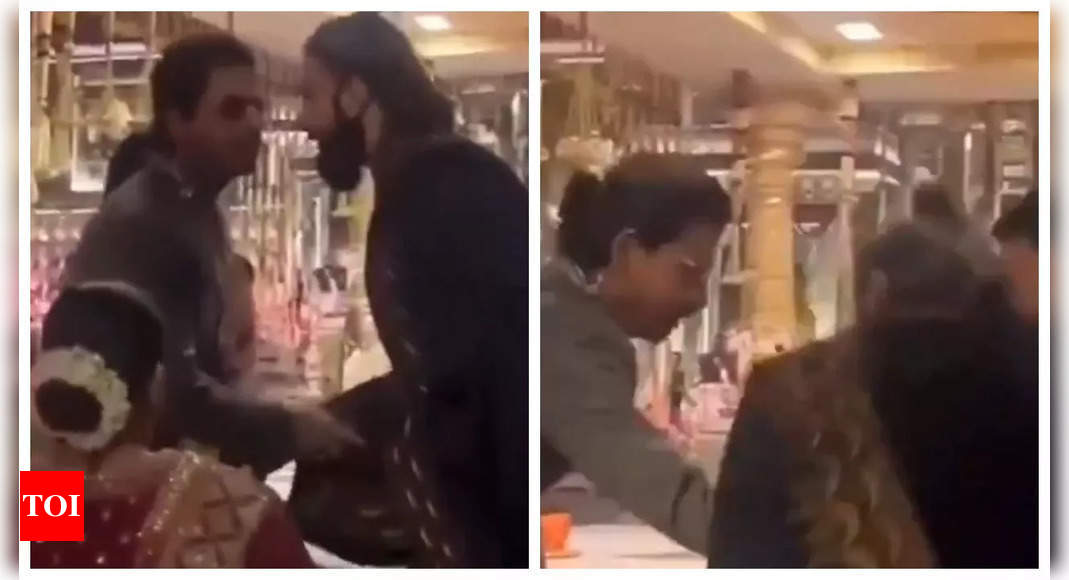 Highlight of the day! Shah Rukh Khan shares heartfelt moments with Deepika Padukone and Ranveer Singh – WATCH video | Hindi Movie News