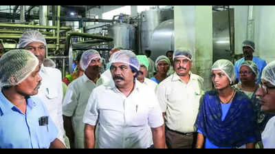 Aavin aims to procure 2 lakh litres of milk a day in Madurai: Dairy minister