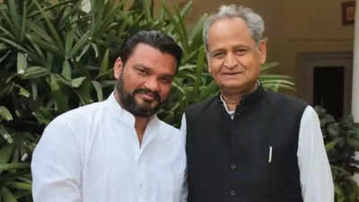 Audio clip of talk 'between former Rajasthan CM Ashok Gehlot, ex-OSD Lokesh Sharma' surfaces