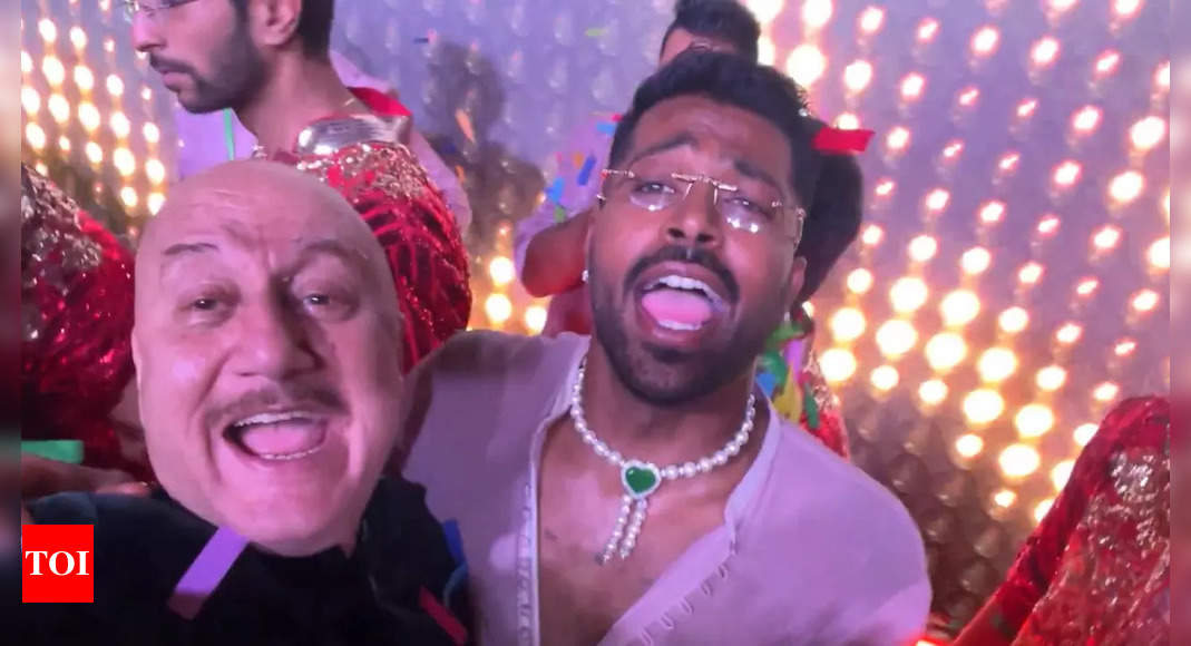 Hardik Pandya Dances with Anupam Kher at Anant Ambani-Radhika Merchant Wedding