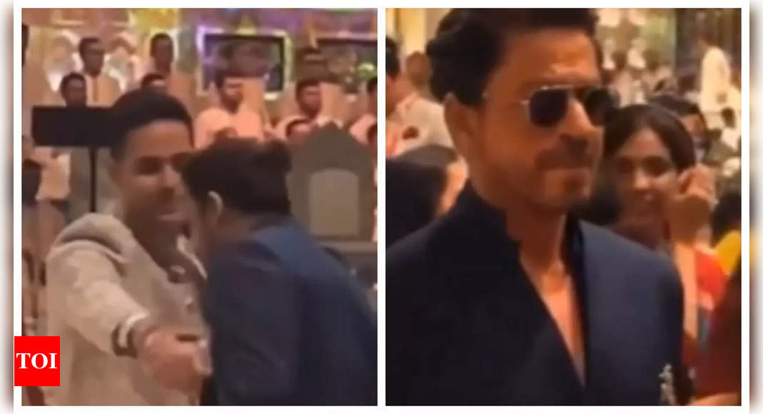 Shah Rukh Khan greets Akash Ambani with a kiss at Anant Ambani’s wedding-Watch viral video | Hindi Movie News