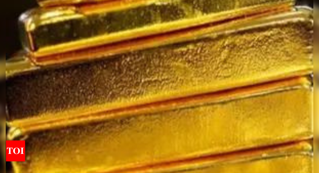 IB officers suspended for aiding gold smuggling at Chennai airport