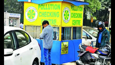 Petrol dealers’ strike over PUCC enters second day in Delhi as talks fail