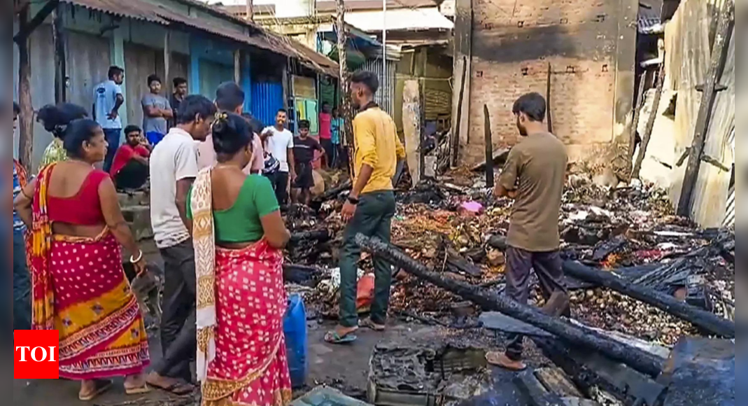 Fresh arson in Tripura, 6 hurt in lathicharge