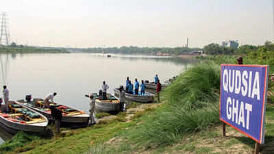 Yesterday once more: Apathy washes away gains at revamped Qudsia Ghat