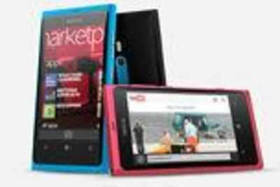 Lumia 800 beset by battery bug, admits Nokia