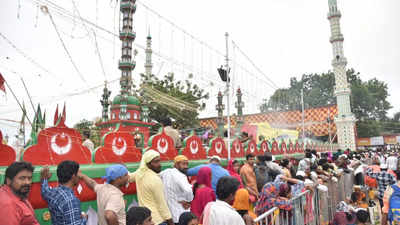 'Rottela Panduga' draws a huge influx of devotees to Nellore from across India