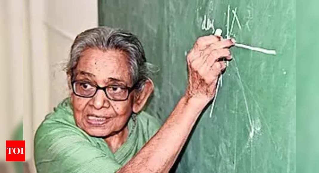 Usha Chilukuri’s 96-year-old grand aunt rooting for Vance’s win – Times of India