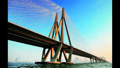 Mumbai businessman jumps off Bandra-Worli Sea Link after video call to son