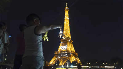 Athletes start arriving for Olympics, central Paris locked down