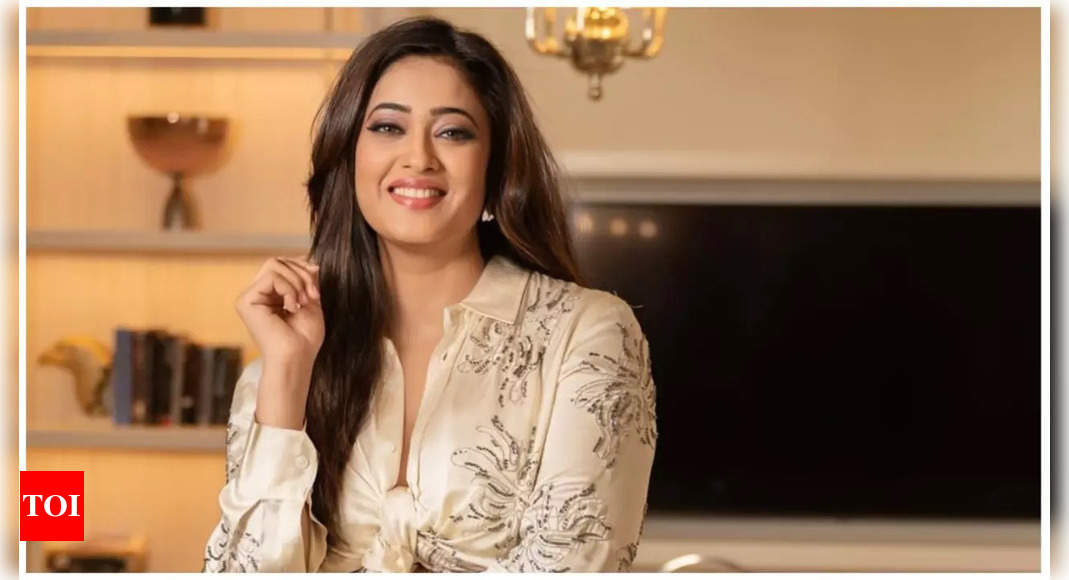 Shweta Tiwari joins Zakir Khan’s show Aapka Apna Zakir