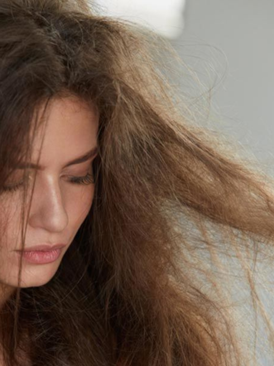 Ultimate tips to prevent hair from turning frizzy