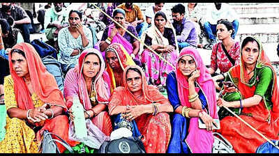 Activists demand protest spots near assembly and secretariat