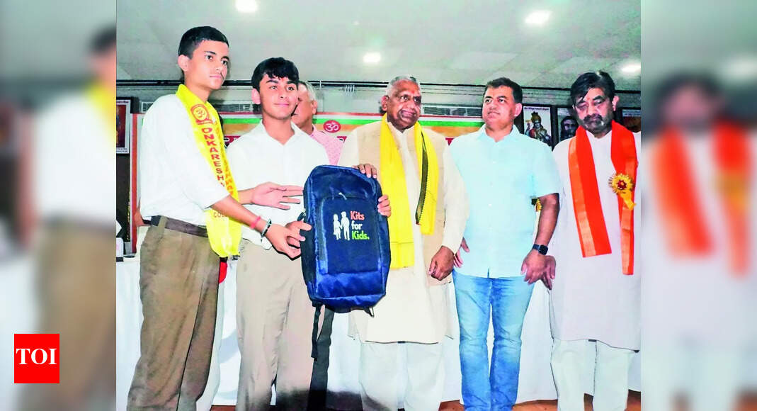 Indian student in US donates school supplies to underprivileged students in India | Kanpur News