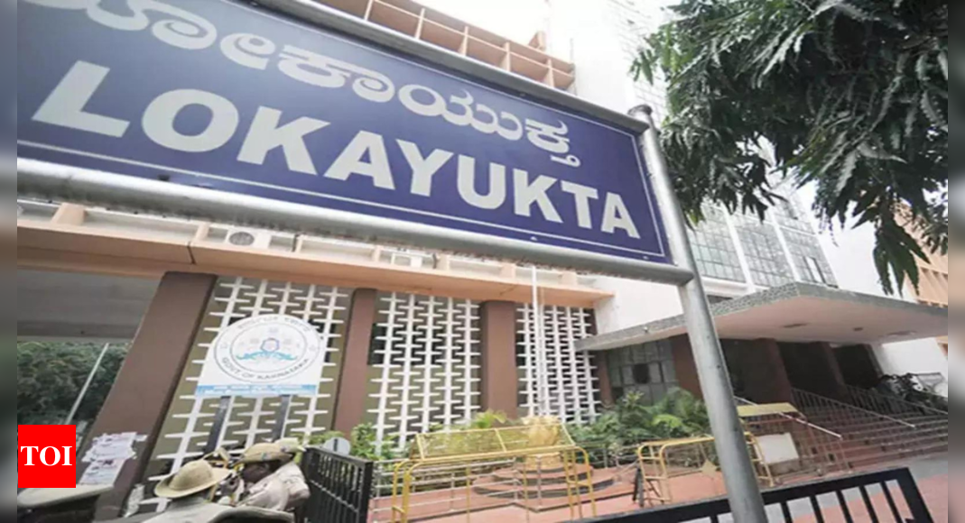 Karnataka Lokayukta Raids 12 State Officials' Residences