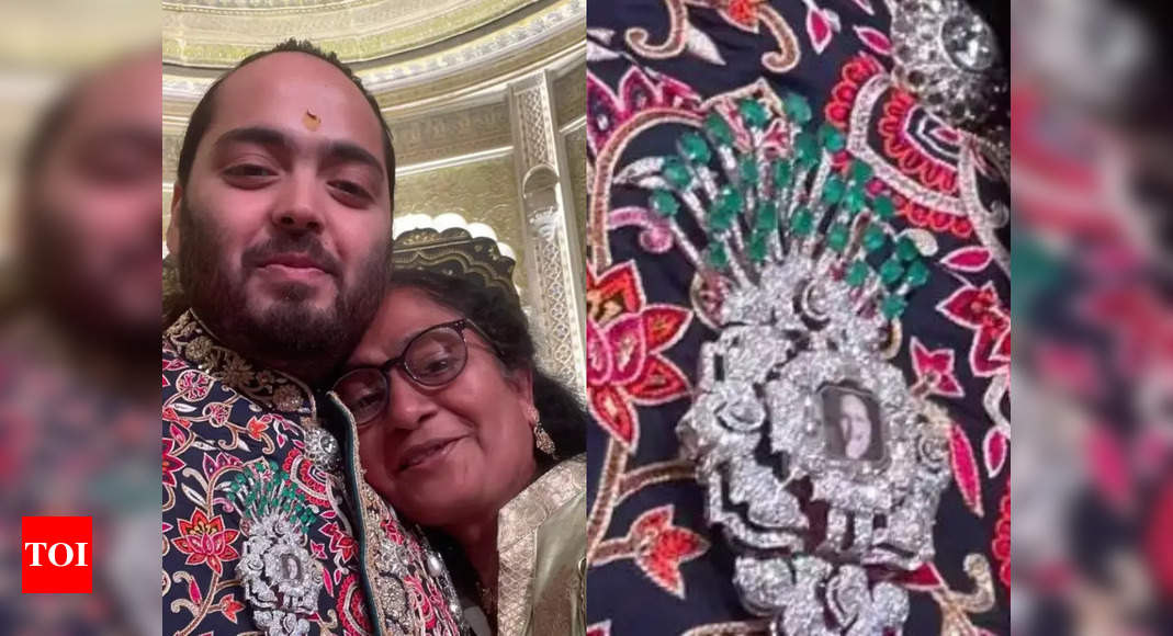 Anant Ambani Brooch: Anant Ambani wore a brooch with Dhirubhai Ambani's picture at his wedding reception | – Times of India