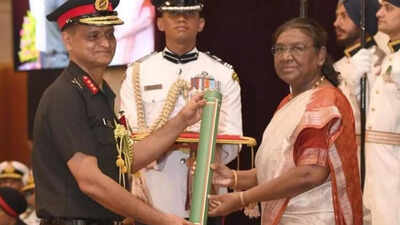 AIIMS Raipur Director Lt Gen Ashok Jindal conferred Param Vishisht Seva medal