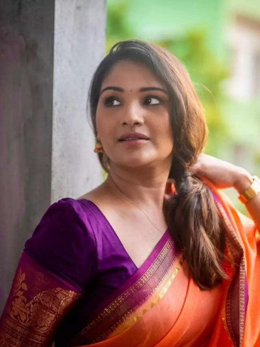  பாண்டியன் ஸ்டோர்ஸ் தங்கமயில் பற்றிய சுவாரசிய தகவல்கள்! 