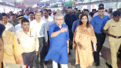 Railway minister visits Pune railway station, announces heritage-centric station redevelopment