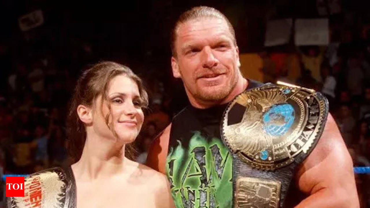 Top 5 Hottest Couples in WWE | WWE News - Times of India