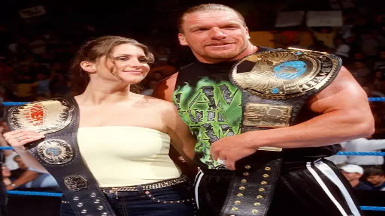 Top 5 Hottest Couples in WWE | WWE News - Times of India