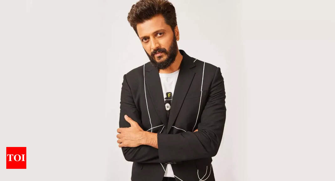 Riteish Deshmukh is as irritating as a flickering tubelight: ‘Ved’ actor recalls the worse criticism he has received – Exclusive VIDEO | Hindi Movie News