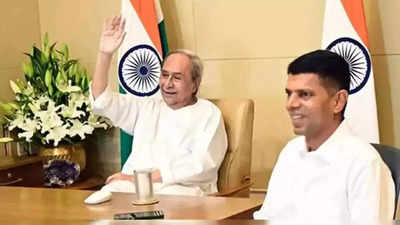 Odisha: Naveen Patnaik backs trusted aide V K Pandian again, says news of 'BJP deal' false