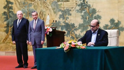 Hamas and Fatah sign declaration in Beijing on ending yearslong rift