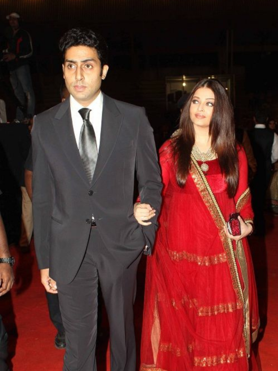 A look at Aishwarya Rai-Abhishek Bachchan’s stylish pics from the archives