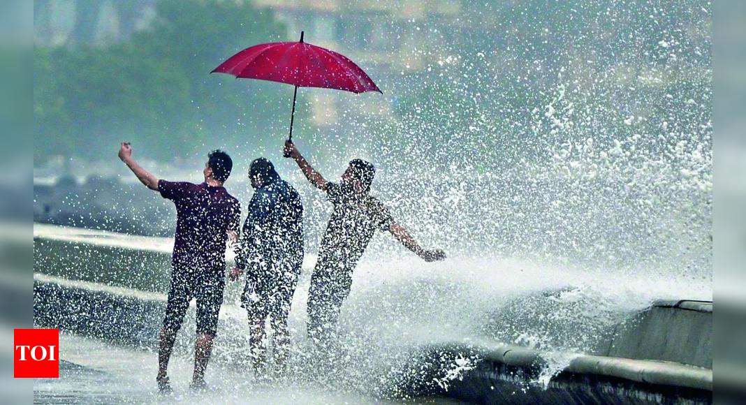 Rain fails to bring down humidity; more showers likely today