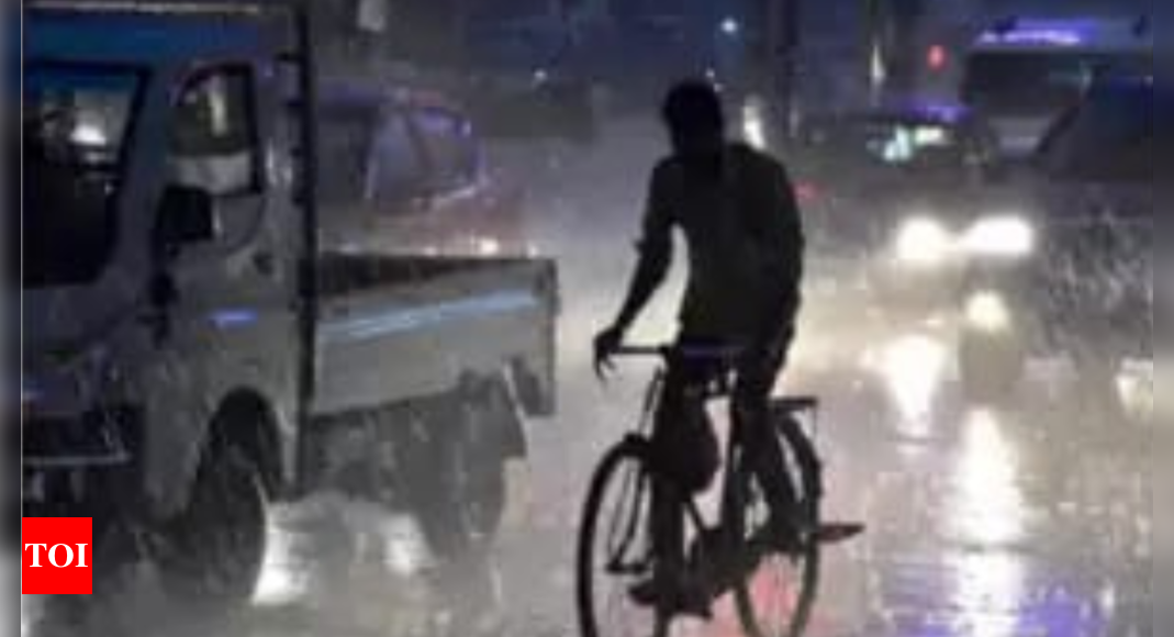 Heavy rain alert issued for next 5 days in Madhya Pradesh | Bhopal News - Times of India