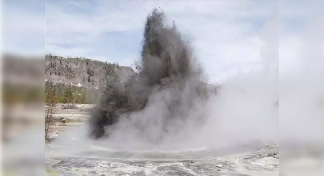 Yellowstone hit by unexpected hydrothermal explosion: What causes these events?