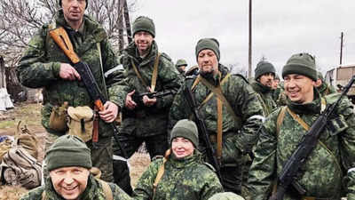 Russia offers 2 lakh rubles as signing bonus to fight Ukraine war ...