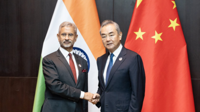 LAC standoff: S Jaishankar, Wang Yi seek 'strong guidance' to end ...