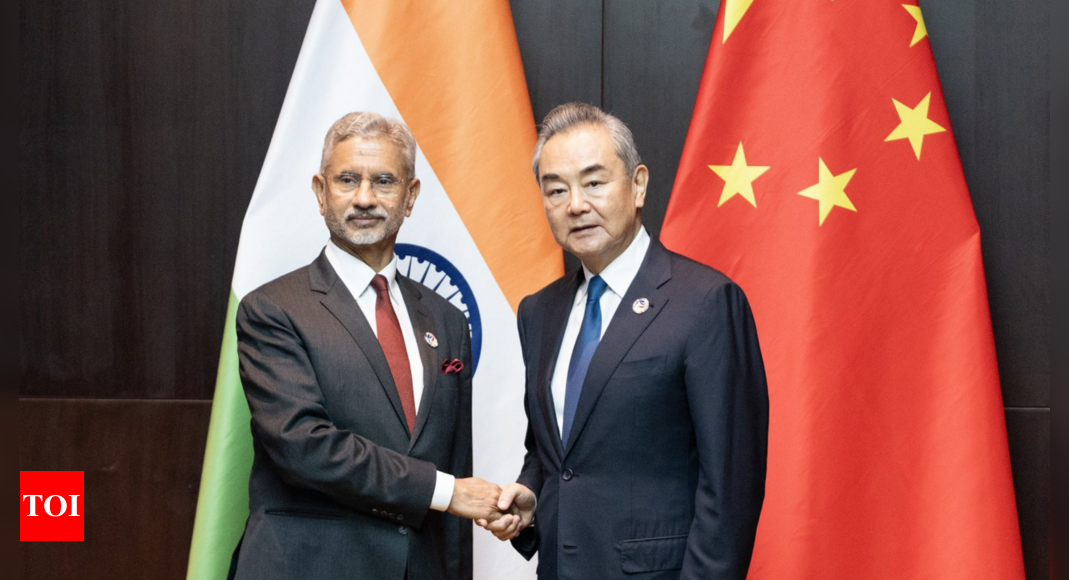 LAC standoff: S Jaishankar, Wang Yi seek 'strong guidance' to end border impasse