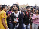 Dhanush joins 'Kolaveri' flash mob!