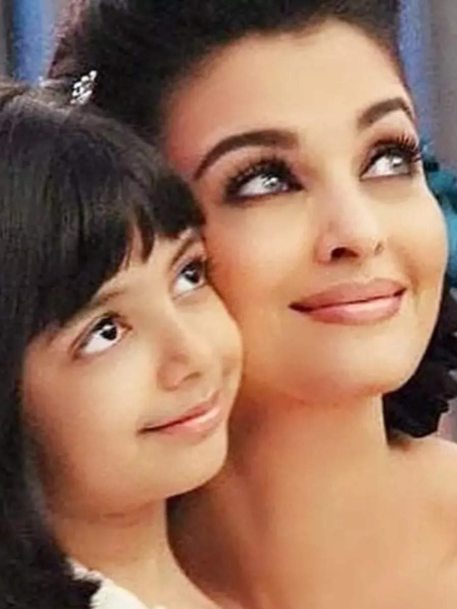 Aishwarya Rai-Aaradhya Bachchan's candid pics