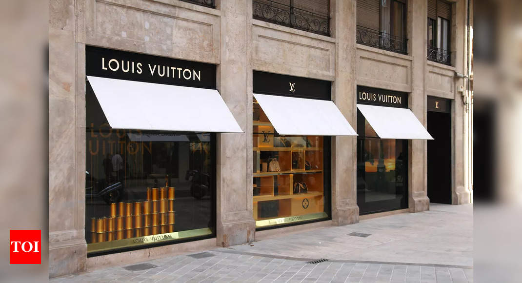 The luxury market is facing an unprecedented slump; here's why!