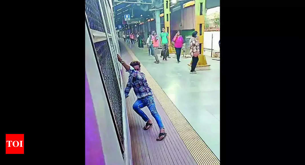 Stunt Man Loses Arm And Leg In Dangerous Train Stunt Mumbai News Times Of India 3526