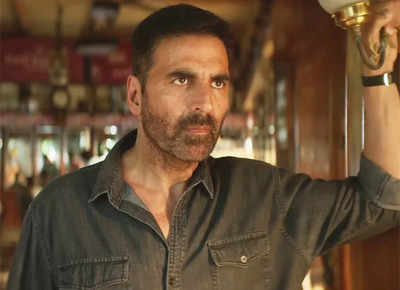 Sarfira Box Office : Akshay Kumar starrer collects its lowest amount on third Friday, earns just Rs 19 lakh