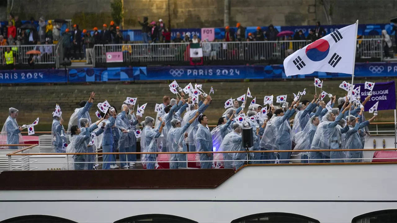파리 올림픽 개막식: IOC, 한국 선수단을 북한 선수로 잘못 표현한 것에 대해 사과 |  2024 파리 올림픽 소식