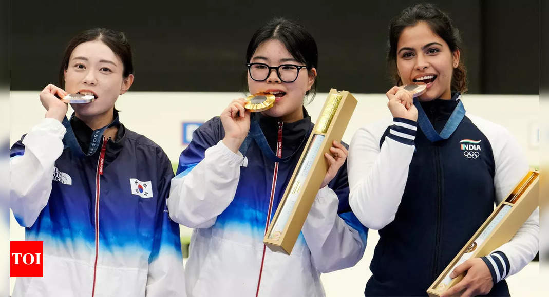 Manu Bhaker Wins Bronze in Paris Olympics