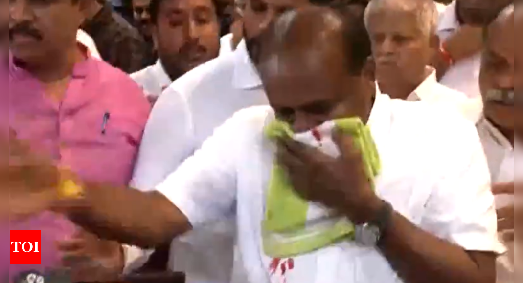 HD Kumaraswamy Hospitalized for Nosebleed, Discharged