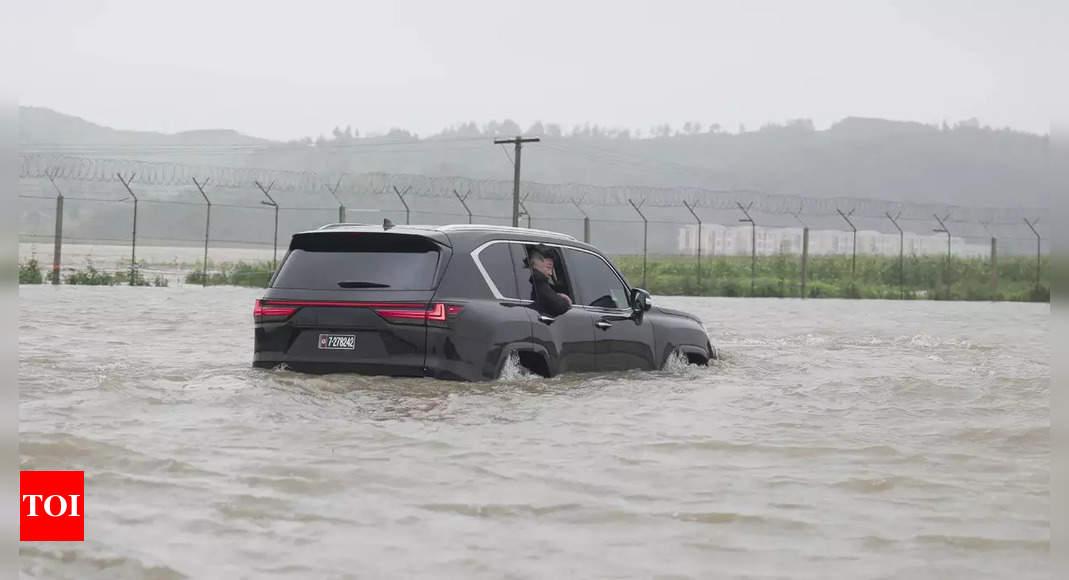 Thunderstorms drench Alabama, causing flash floods and power outages – Times of India