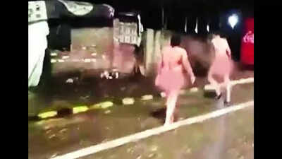 Nude couple on road in Nagpur's tony Bajaj Nagar leaves passers-by ...
