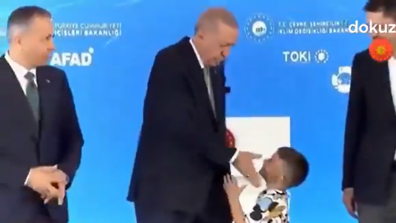 Did Turkey president Erdogan ‘slap’ child for not kissing his hand? Viral video sparks debate – Times of India