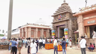 Devotees during the reopening of ‘Ratna Bhandar’ at the Jagannath Temple Non-destructive gadgets to verify claims of secret chambers in Ratna Bhandar