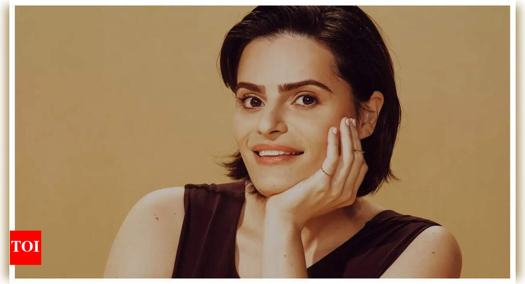 'Baby Reindeer' star Nava Mau boards cast of 'You' season five - Times ...