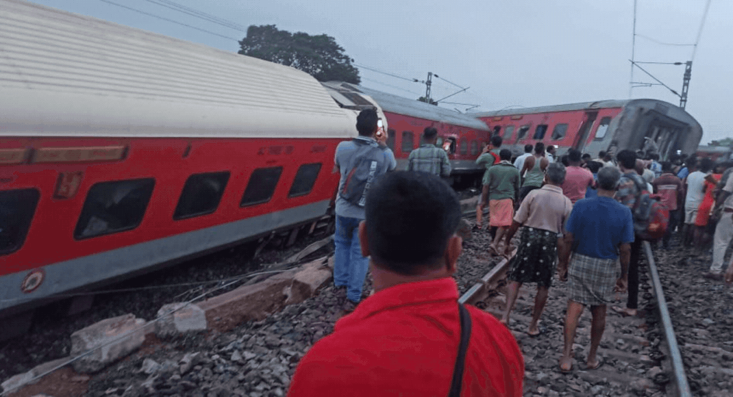 Late arrival blamed for Tatanagar train crash