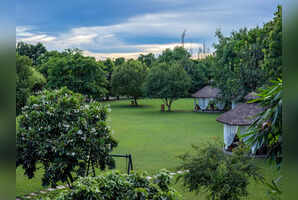 Luxury resorts near Delhi for an exciting Friendship Day weekend with friends